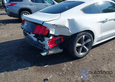 2015 Ford Mustang V6 из США, поврежденный, VIN 1FA6P8AM9F5303494